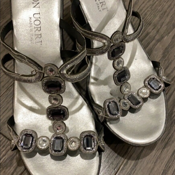 Grey heels - Picture 2 of 2